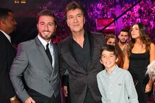 Tony Carreira evoca Sara na Gala dos Sonhos, evento solidário da associação.
