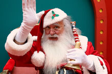 'Ho, ho, ho': Trocou a reforma pela 'missão' de ouvir crianças, Severino Moreira é o Pai Natal mais antigo do País