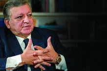 Durão Barroso reforma-se do Estado com pensão de 1800 euros