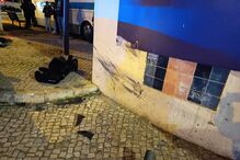 Condutor desobedece a ordem de paragem da PSP e acaba por se despistar em Lisboa. Acabou detido