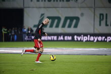 Veja o onze do Benfica para o jogo com o Moreirense