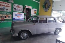 Várias peças de coleção podem ser adquiridas pelos visitantes .jpg