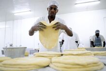 Bolo-rei já simboliza Natal em Angola 