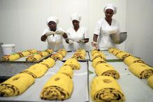 Bolo-rei já simboliza Natal em Angola 