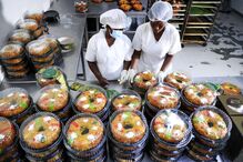 Bolo-rei já simboliza Natal em Angola 