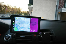 Carplay Hippcron moderniza a conectividade automóvel com navegação e música