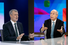 Gouveia e Melo pede esclarecimentos a Marques Mendes sobre polémicas. Oponente acusa almirante de fazer 'velha política'