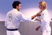 Gisele Bündchen pratica jiu-jitsu num dojo