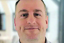 Ex-vereador britânico acusado de drogar e violar a mulher