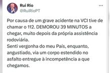 Um ferido grave após colisão entre carro e mota na VCI no Porto. Rui Rio pediu socorro
