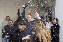 Trabalhadores da Bimba y Lola festejam prémio do 'El Gordo'