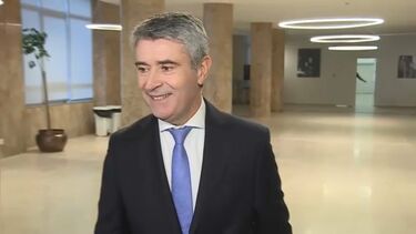 “Não vejo qualquer gravidade”: José Luís Carneiro desvaloriza escutas da Operação Influencer divulgadas pela Sábado