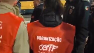 Momento de tensão entre piquetes da greve e PSP junto à Carris em Lisboa