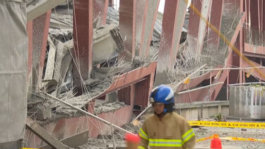 Biblioteca em construção colapsa na Coreia do Sul. Um trabalhador morreu e três estão desaparecidos