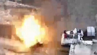 Vídeo mostra o momento do ataque de Israel ao carro onde seguia comandante do Hamas  