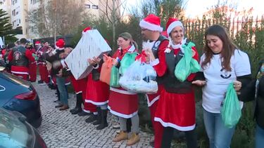 Motards vestem-se a rigor para distribuir presentes a crianças da Associação Ajuda de Berço