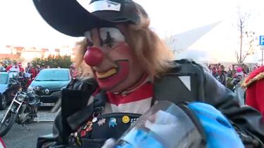 Motards de todo o país celebram natal solidário com palhaço Batatinha