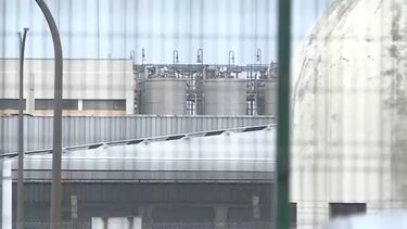 Explosão seguida de incêndio nas antigas instalações da Petrogal em Leça da Palmeira