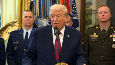 Trump assina decreto que classifica fentanil como “arma de destruição em massa” 