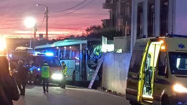 Um morto em despiste de autocarro em Ovar