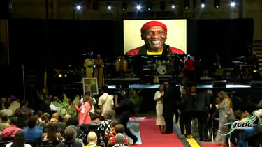 Milhares de pessoas homenageiam a figura maior do 'reggae' Jimmy Cliff na Jamaica