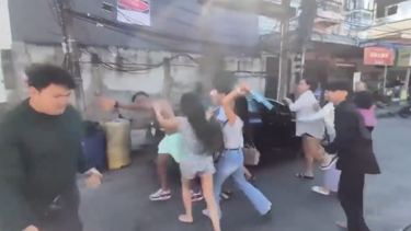 Futebolista brasileiro sai de bar sem pagar, agride mulher e um ex-polícia e depois... recebe 'o troco'