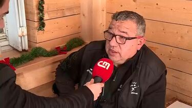 “Fiquei muito triste”: Homem emociona-se ao falar da explosão que matou duas crianças