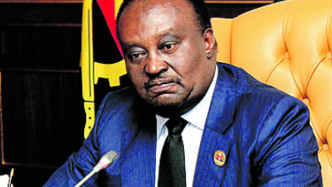 Fernando Dias dos Santos, ex-vice-presidente angolano (1952-2025)