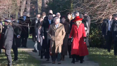 Família real britânica chega a Sandringham para missa de Natal