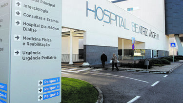 Urgências hospitalares cheias no dia de Natal. Numa semana foram diagnosticados mais de mil casos de gripe