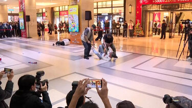 Habitantes de Taiwan simulam ataques em metros e centros comerciais 