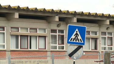 Quase 270 escolas em todo o País ainda têm tetos de amianto