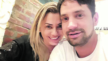 Advogada condenada a 25 anos de prisão por encomendar morte de companheiro não evita extradição para o Brasil