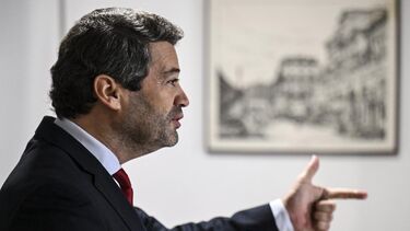 Ventura defende que um ministro não deve sair quando é mais preciso