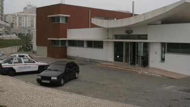 Comerciante vítima de roubo armado é detido pela PSP por estar ilegal no País