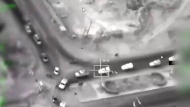 Televisão estatal saudita revela imagens do que serão veículos e armas a serem descarregados de navio atacado no Iémen  