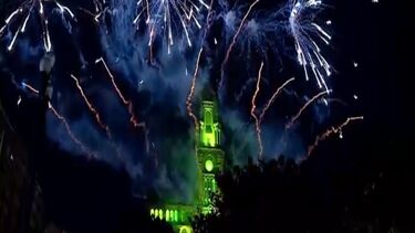 Porto dá as boas vindas a 2026 na Praça dos Aliados com muita música e fogo de artíficio