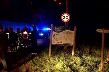 Dois adultos s três crianças resgatados de jipe preso no Rio Ferreira em Gondomar