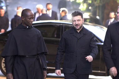 Papa Leão XIV recebe Volodymyr Zelensky em Roma  