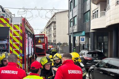 Três feridos em incêndio em clínica dentária em Gondomar