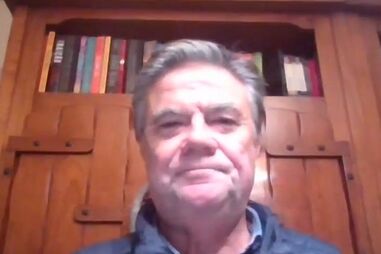 “Usurpou a identidade do Paulo e fez-se passar por ele”: Carlos Anjos sobre perfil falso criado em nome do psicólogo e professor Paulo Sargento 