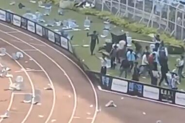 Caos na Índia: Milhares de adeptos destroem estádio depois de não conseguirem ver Messi em visita especial