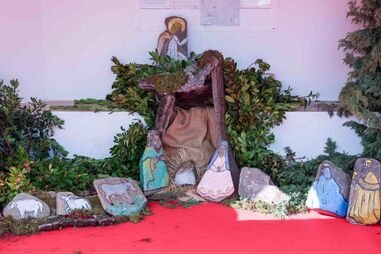 Na aldeia de Parises mantém-se as tradições natalícias