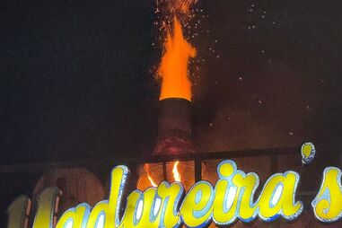 Incêndio deflagra em chaminé de restaurante em Gondomar