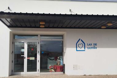 Idoso mata outro com ferro no Lar de Garvão. Dois residentes também ficaram feridos