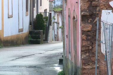 Dois mortos após explosão numa casa em Tomar. Situacao estará relacionada com contexto de violência doméstica