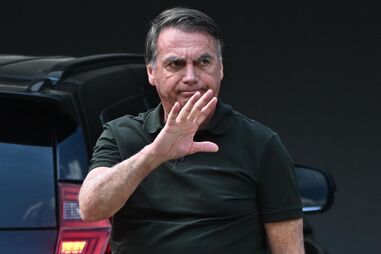 Bolsonaro quer ter uma 'Smart TV' na cela