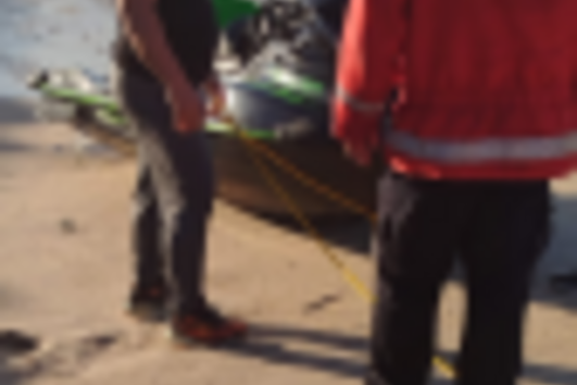 Resgate de homem e mota de água na praia de Esposende após queda