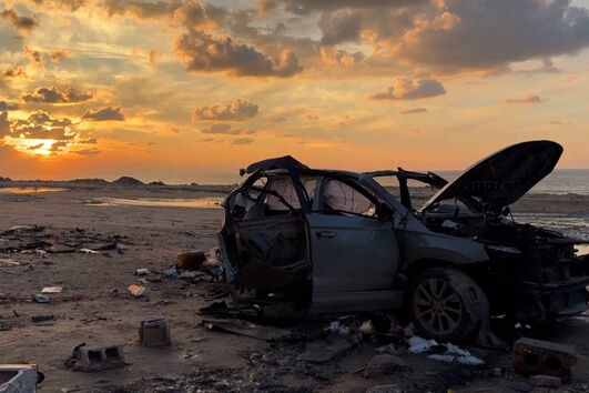 Ataque israelita em Gaza atinge carro e mata dirigente do Hamas  