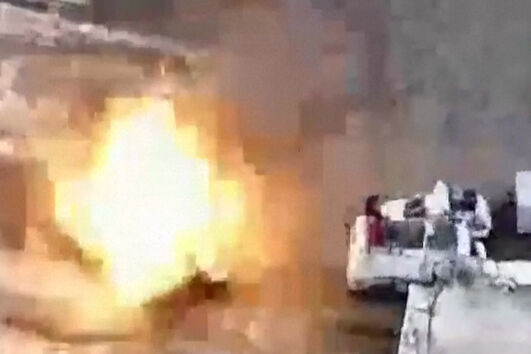 Vídeo mostra o momento do ataque de Israel ao carro onde seguia comandante do Hamas  